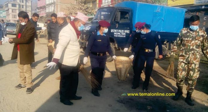 Banepa 1 बनेपाको सरसफाईमा लागे सिडियो, सेना र प्रहरी