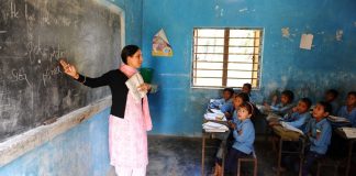 निजी विद्यालयले मुनाफा बाँड्न नपाउने, आम्दानी विद्यालयकै शिक्षक, विद्यार्थी र पूर्वाधारका लागि खर्चुनपर्ने प्रतिवेदनमा सुझाइएको छ