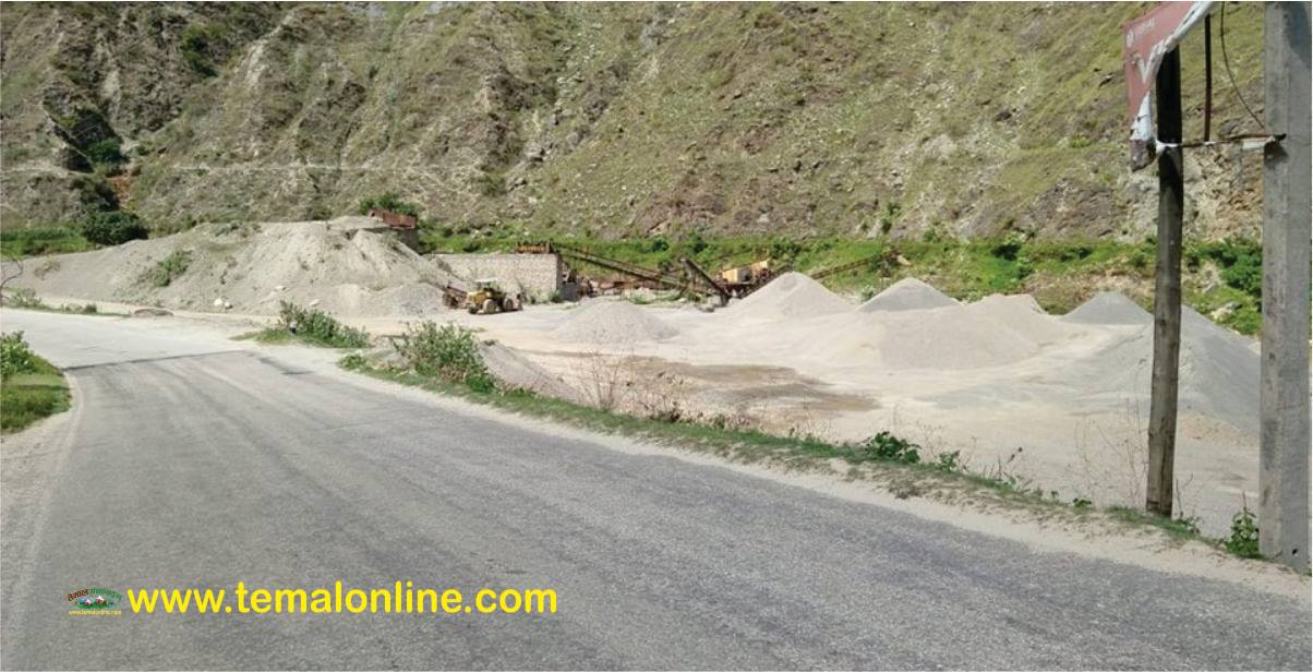 काभ्रेका क्रसर सात दिने समयसिमा, अवैध क्रसरहरु बन्द गर्नुपर्ने सांसदहरुको जोड