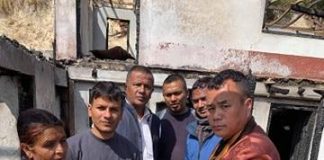 घेदुङका सचिब लामाद्वारा अग्नि पीडितलाई नगद र कम्बल हस्तान्तरण