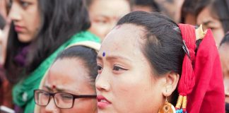 देवीटारमा ल्होछारको रौनक (फोटो फिचार सहित)