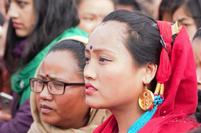 देवीटारमा ल्होछारको रौनक (फोटो फिचार सहित)