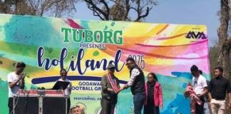 गतिशील युवा क्लबको होलि विशेष कार्यक्रममा ज्योति मगरले दर्शकलाई नचाईन