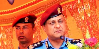 काभ्रेमा पुगेर प्रहरी महानिरिक्षक खनालले भने, ‘म अपराध र गुन्डागर्दी उन्मुलनमा लागेको छु’