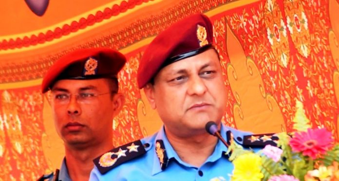 Khanal काभ्रेमा पुगेर प्रहरी महानिरिक्षक खनालले भने, ‘म अपराध र गुन्डागर्दी उन्मुलनमा लागेको छु’