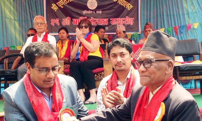 ‘जनप्रतिनिधिका छोराछोरी सामुदायिक विद्यालयमा’ –प्रदेश सांसद लम्साल