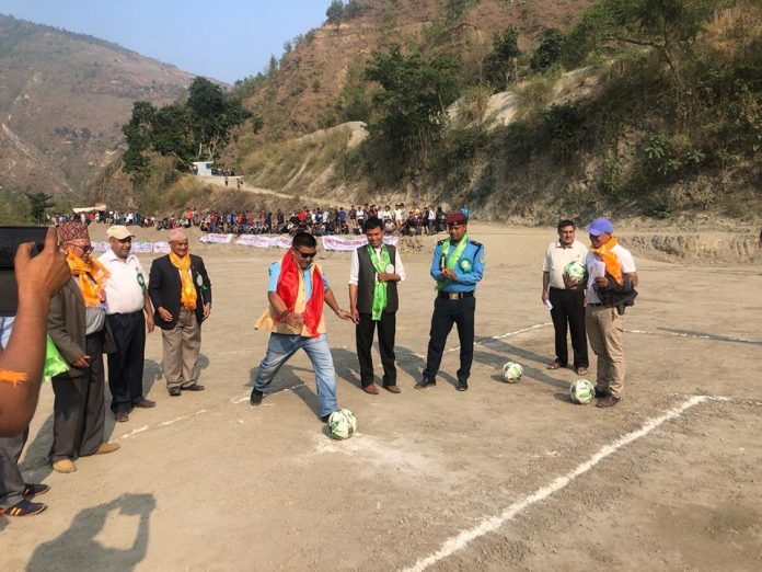 Roshi a रोशी गापा स्तरीय अध्यक्ष कप फूटवल प्रतियोगिता शुरु