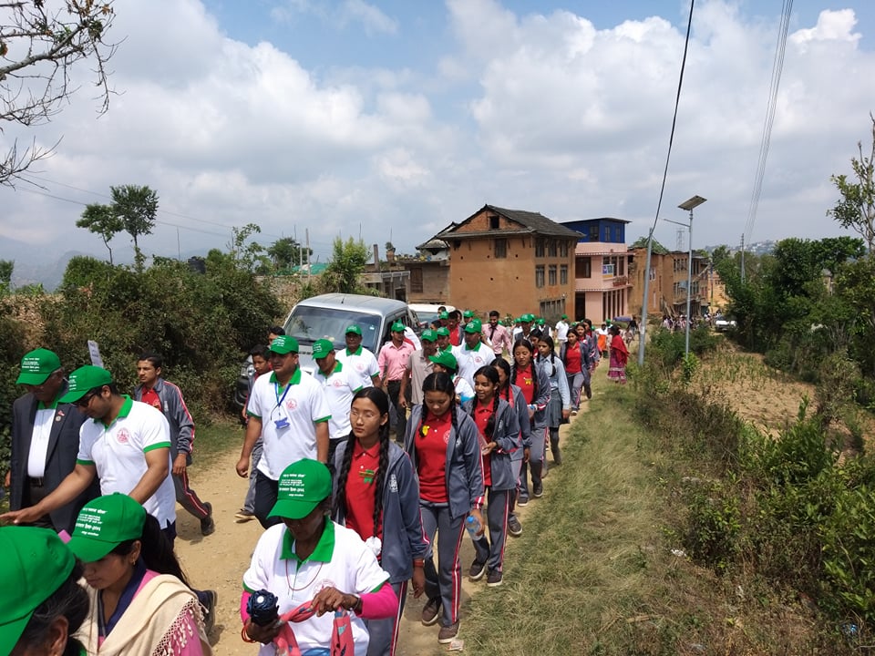 नमोबुद्ध नगर प्रमुख टीपी शर्माको नेतृत्वमा बृक्षारोपण (फोटो फिचर सहित)