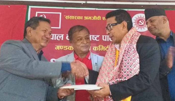 Manange सुध्रन्छु भन्दा सुध्रिन दिनुपर्छ भन्दै मनाङ्गेलाई गराए नेकपा प्रवेश
