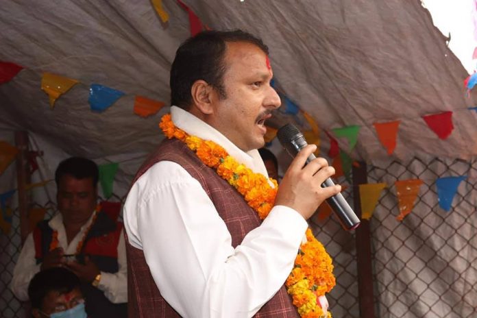 Ratnda dhakal