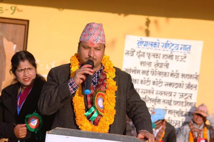 Dhakal e